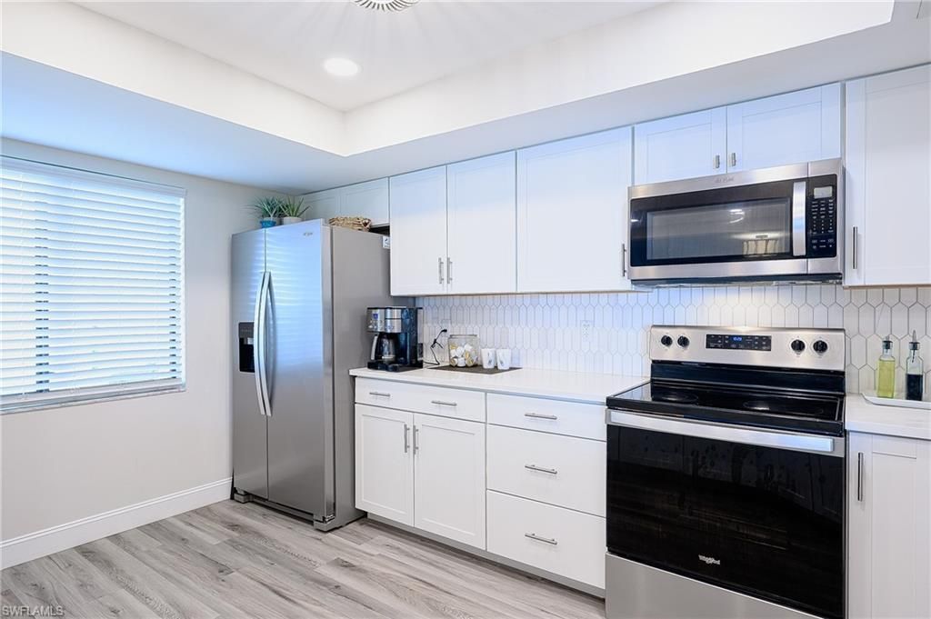 586 Beachwalk Cir, Unit O-205, Naples, FL 34108 Photo