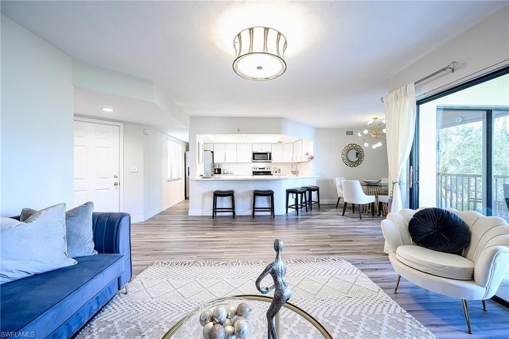 586 Beachwalk Cir, Unit O-205, Naples, FL 34108 Photo