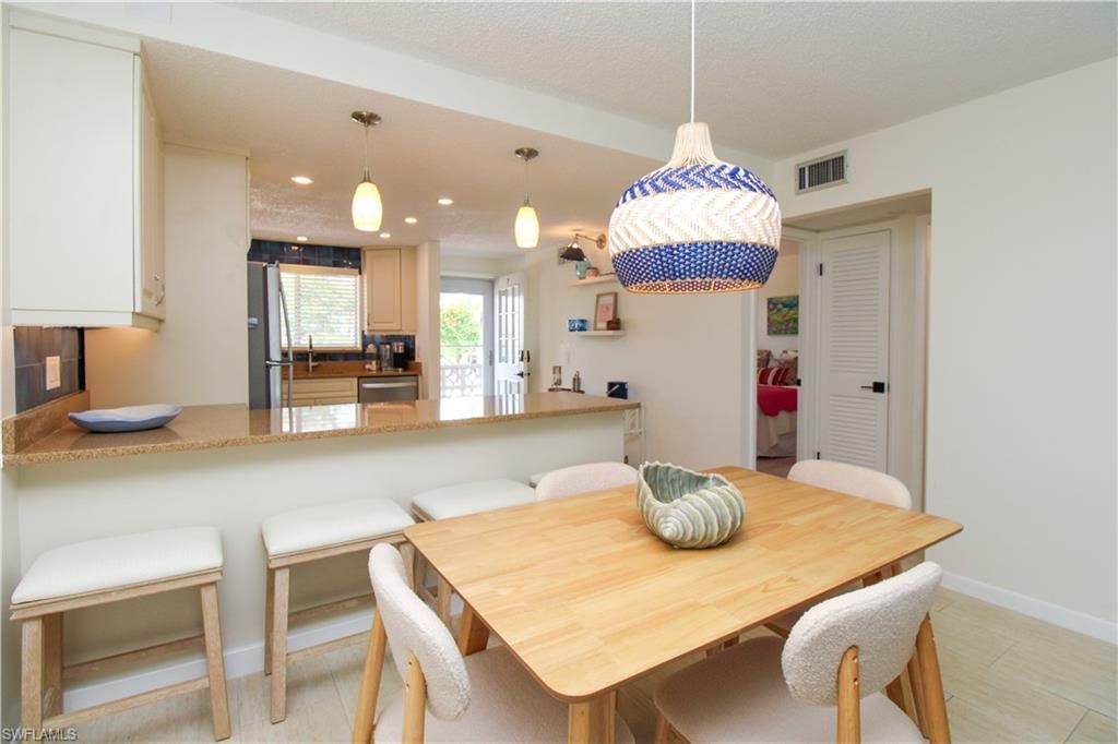 1686 Blue Point Ave, Unit B7, Naples, FL 34102 Photo