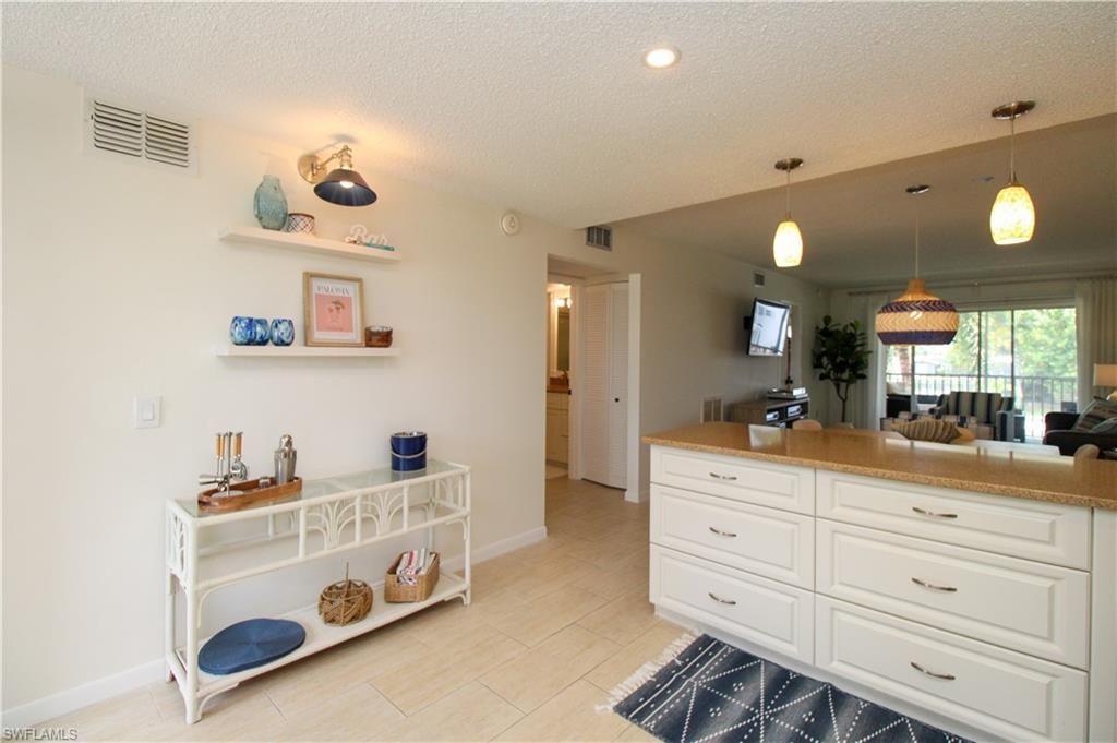1686 Blue Point Ave, Unit B7, Naples, FL 34102 Photo