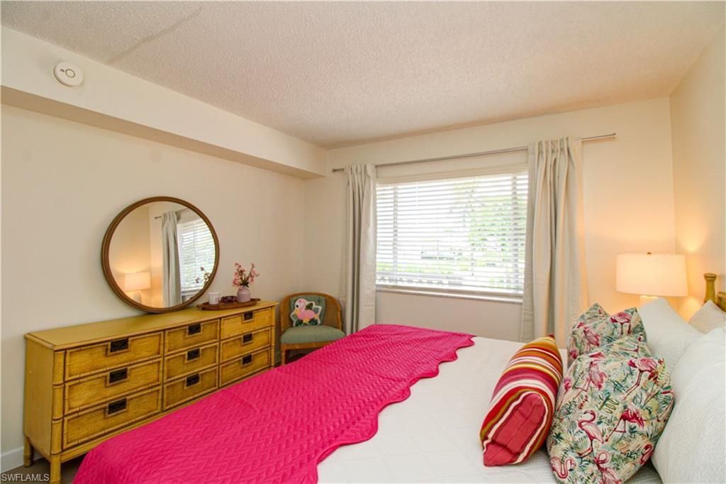1686 Blue Point Ave, Unit B7, Naples, FL 34102 Photo