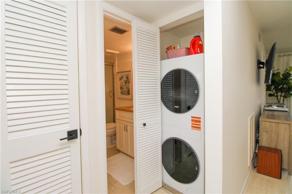 1686 Blue Point Ave, Unit B7, Naples, FL 34102 Photo