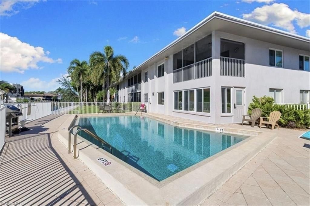1686 Blue Point Ave, Unit B7, Naples, FL 34102 Photo