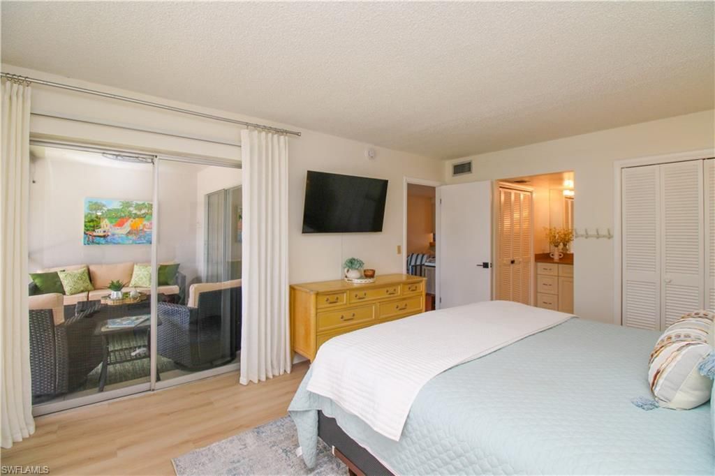 1686 Blue Point Ave, Unit B7, Naples, FL 34102 Photo