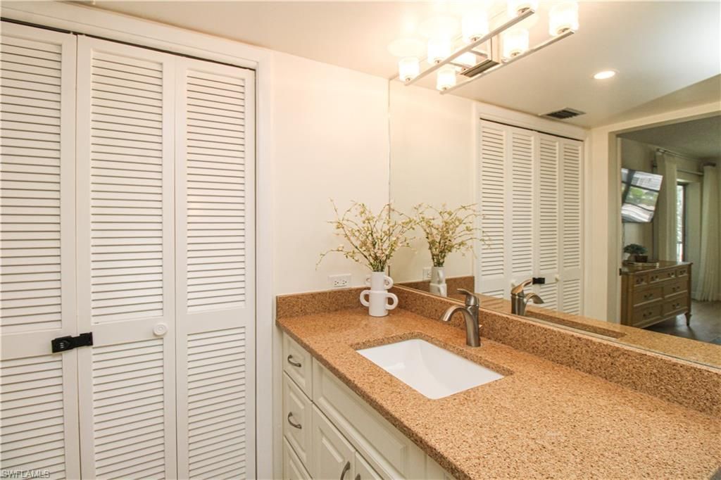1686 Blue Point Ave, Unit B7, Naples, FL 34102 Photo