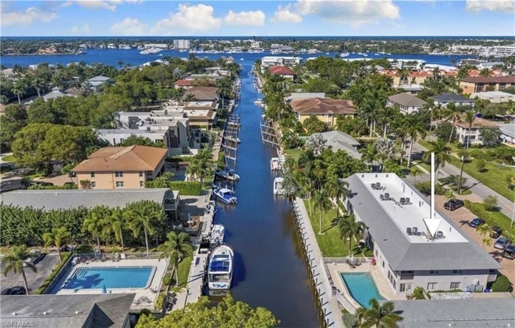 1686 Blue Point Ave, Unit B7, Naples, FL 34102 Photo