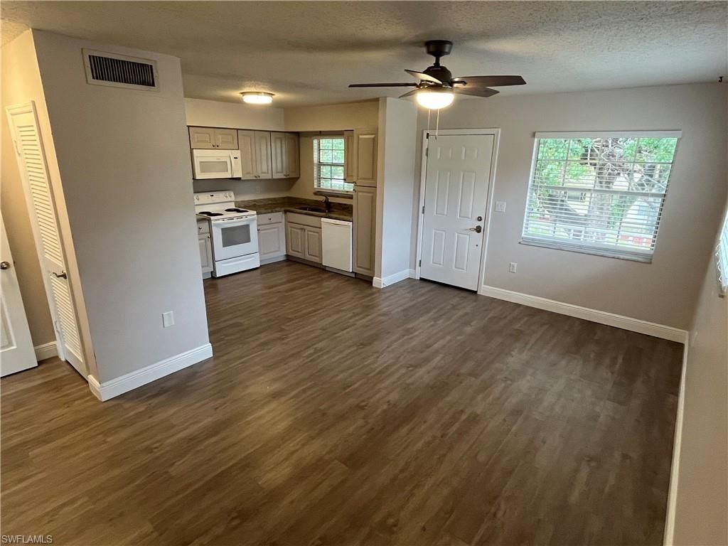 3325 Airport Rd N, Unit B8, Naples, FL 34105 Photo