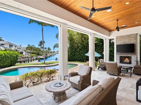 2201 Beacon LN , NAPLES, FL 34103