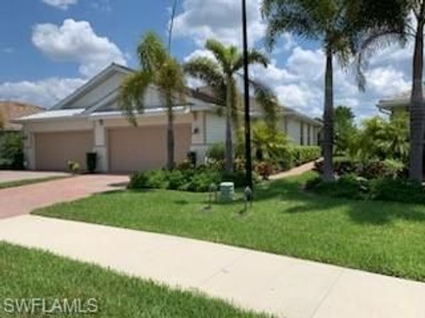 14631 Edgewater CIR , NAPLES, FL 34114