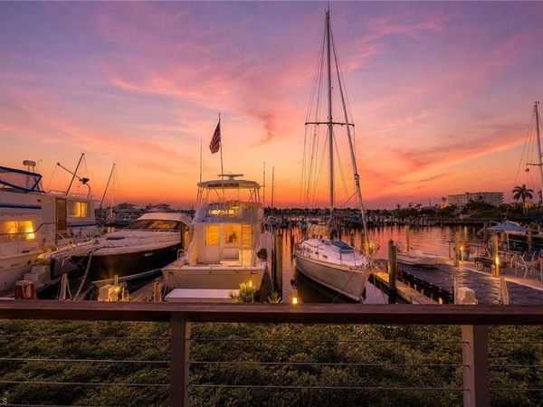900 Broad AVE S, Unit 125, NAPLES, FL 34102