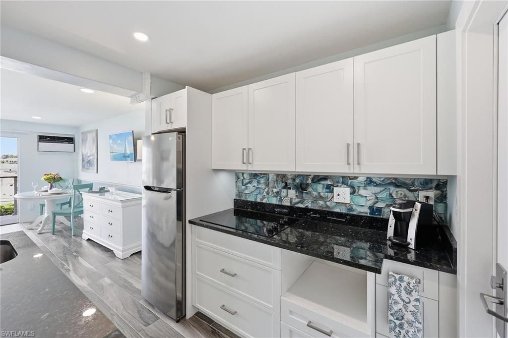 900 Broad Ave S, Unit 125, Naples, FL 34102 Photo