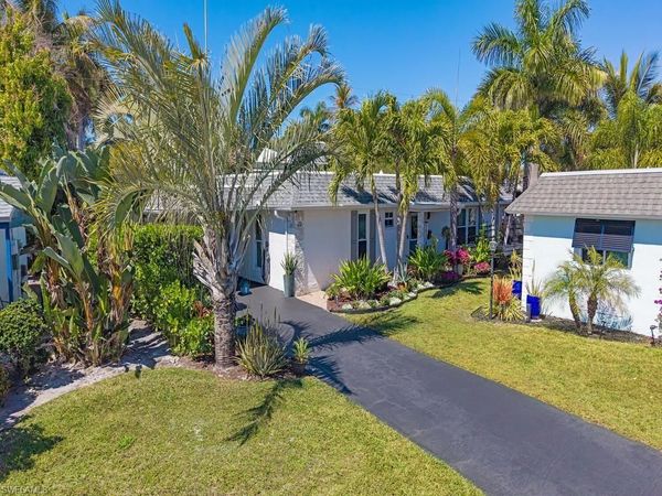 23 Knights Bridge RD, Unit A54, NAPLES, FL 34112