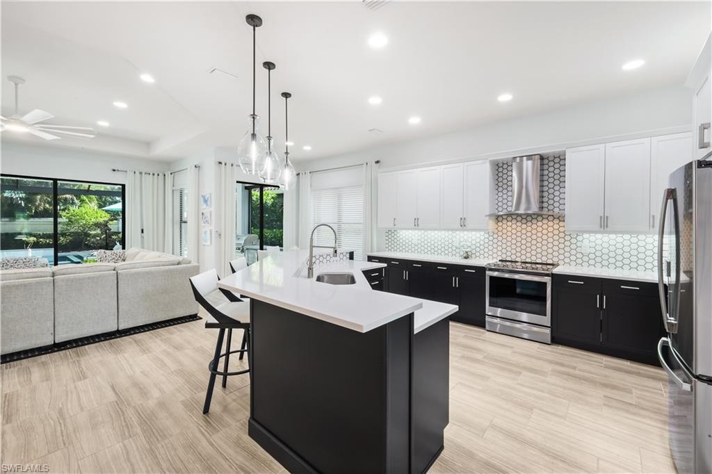 13836 Luna Dr, Naples, FL 34109 Photo