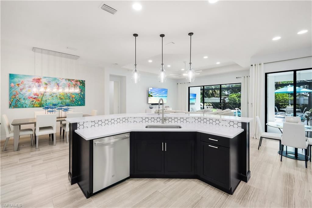13836 Luna Dr, Naples, FL 34109 Photo