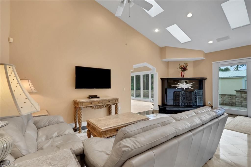 6020 Green Blvd, Naples, FL 34116 Photo