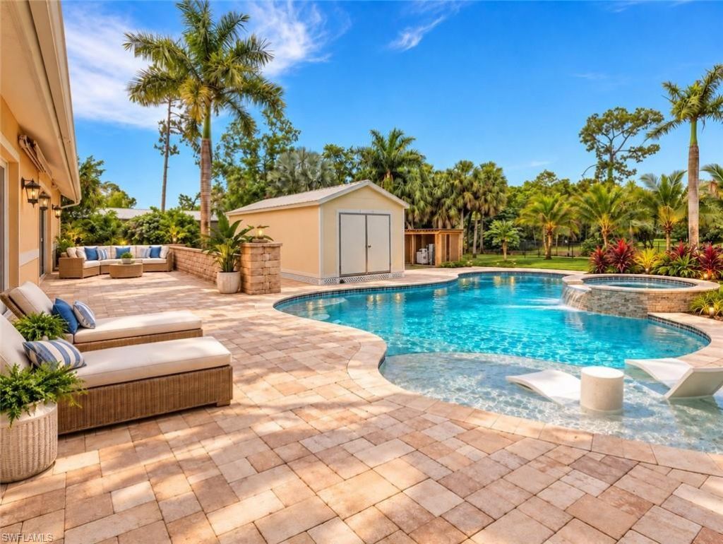 6020 Green Blvd, Naples, FL 34116 Photo
