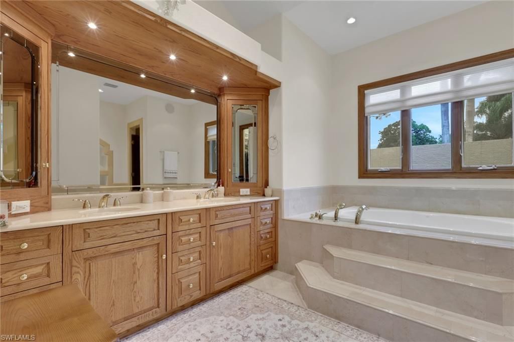 6020 Green Blvd, Naples, FL 34116 Photo