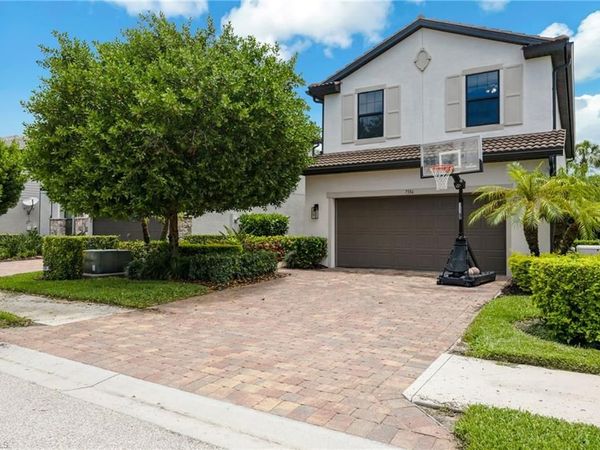 7186 Wilton DR , NAPLES, FL 34109