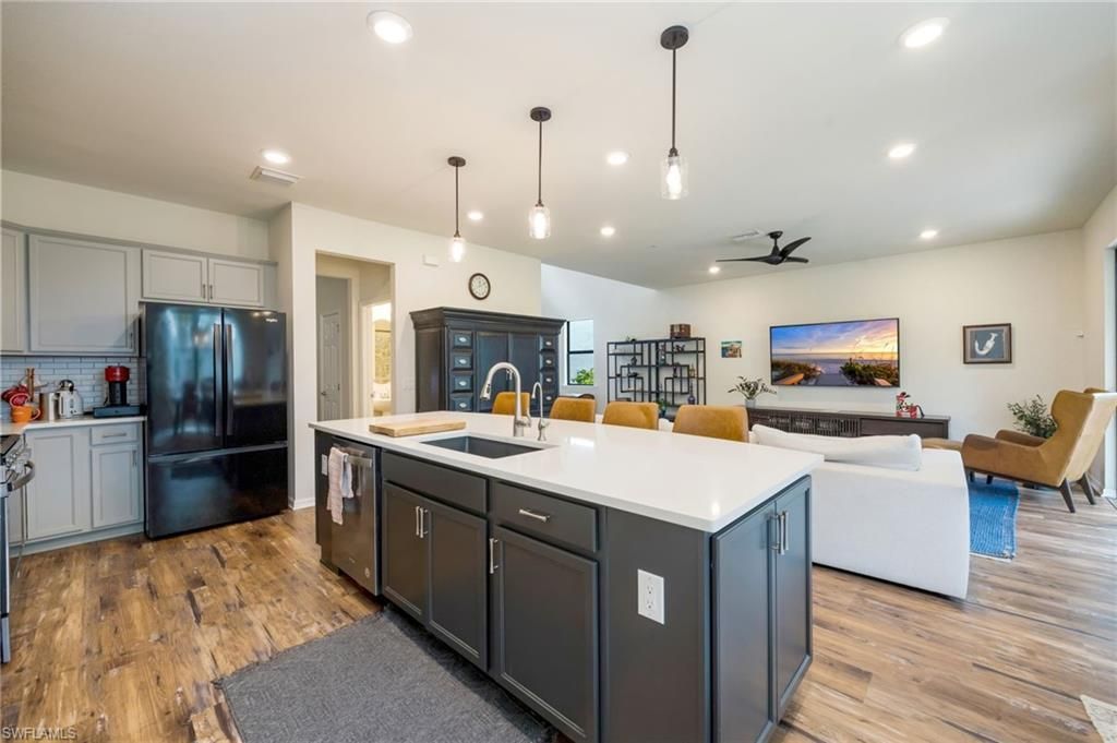 7186 Wilton Dr, Naples, FL 34109 Photo