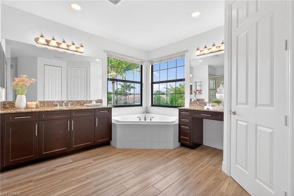 13852 Luna Dr , Naples, FL 34109 Photo