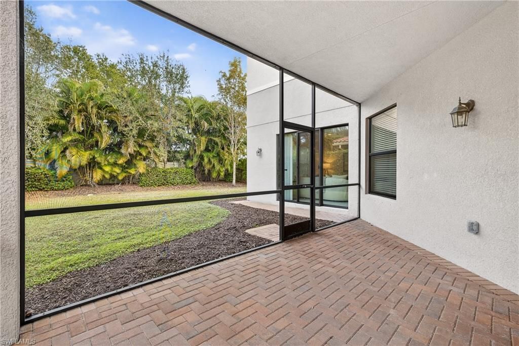 13852 Luna Dr , Naples, FL 34109 Photo