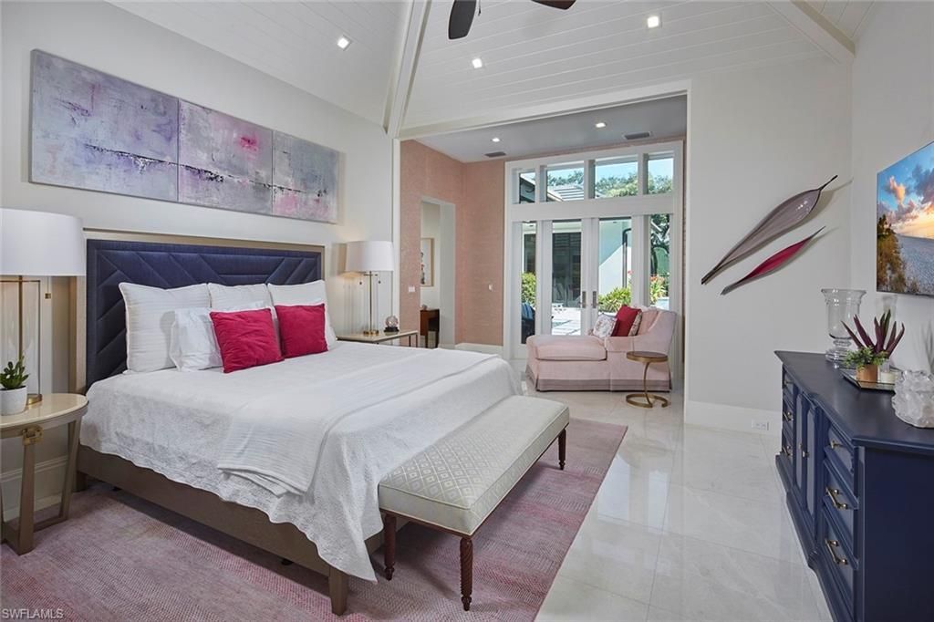803 Shadow Lake Ln, Naples, FL 34108 Photo
