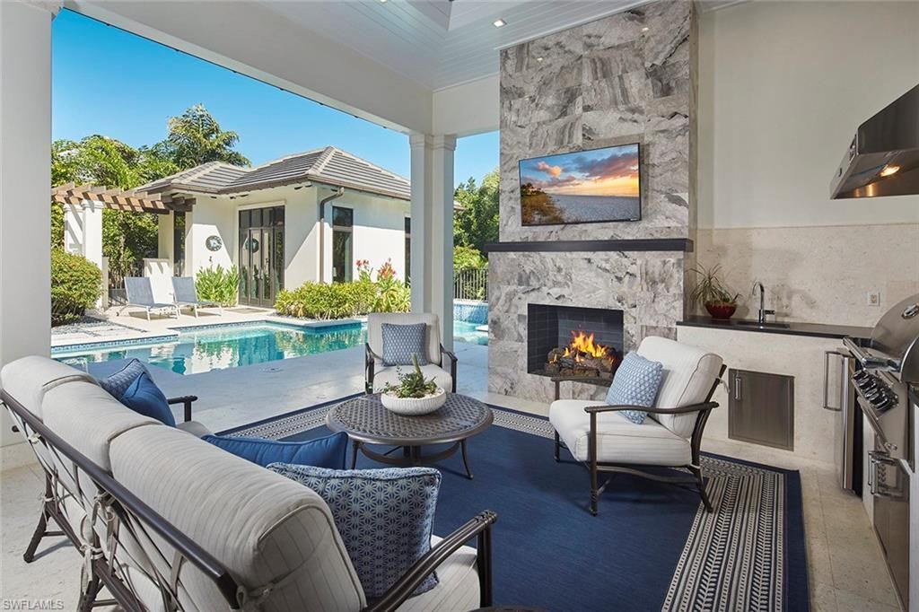 803 Shadow Lake Ln, Naples, FL 34108 Photo
