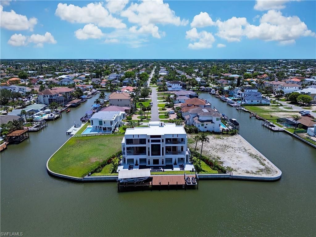 348 Seagull Ave , Naples, FL 34108 Photo