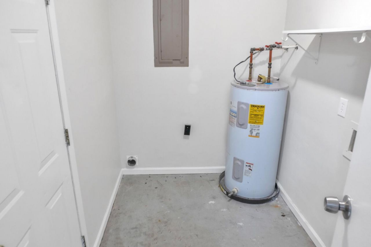 1212 Boone Hill Road Photo 8