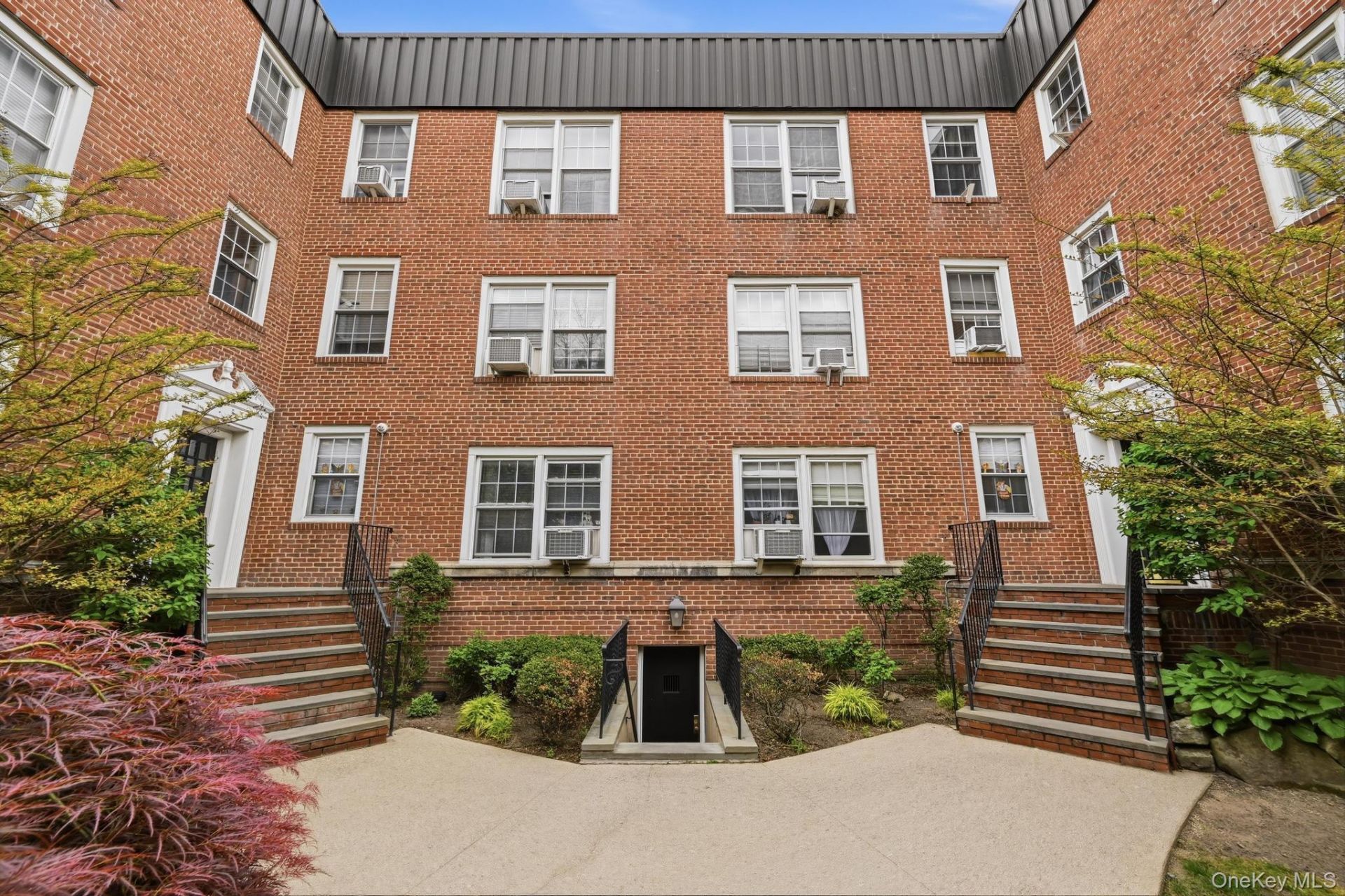 230 Central Avenue , Unit 1F, Lawrence, NY 11559 Main Photo