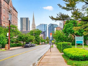 160 Centre Avenue , Unit 3M, New Rochelle, NY 10805