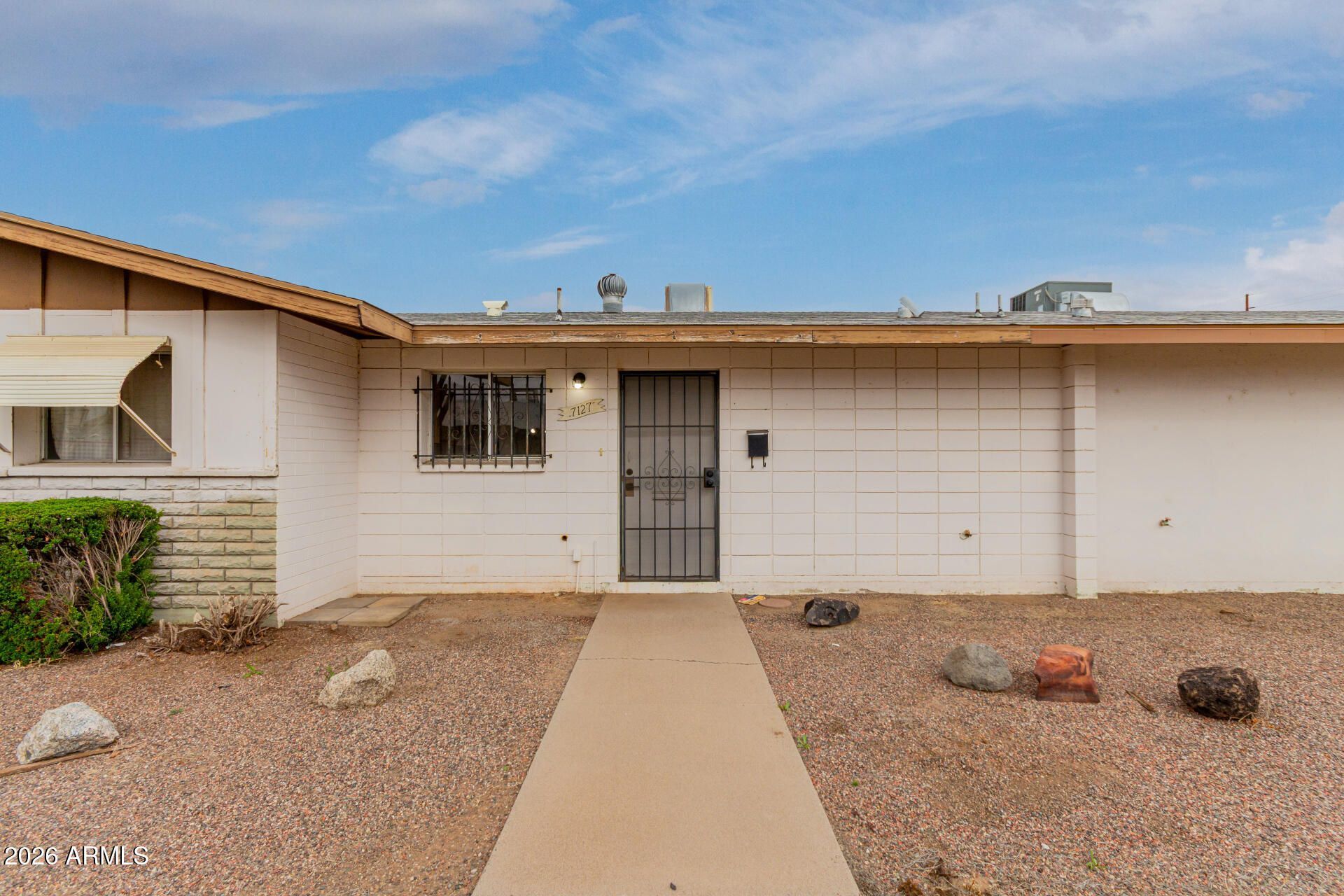 7127 W Mariposa Street, Phoenix, AZ 85033 Main Photo