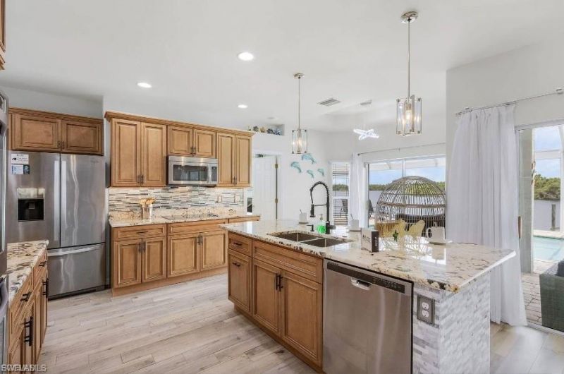4885 E Riverside Dr , Fort Myers, FL 33905 Photo