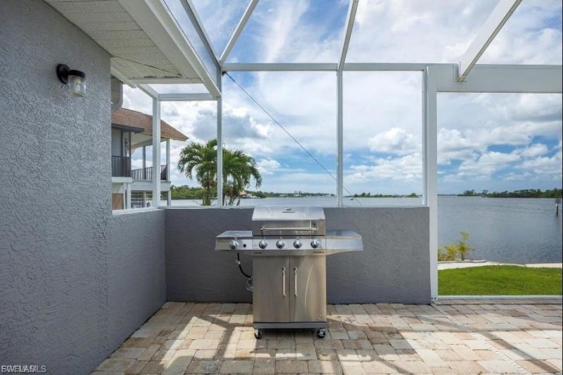4885 E Riverside Dr , Fort Myers, FL 33905 Photo