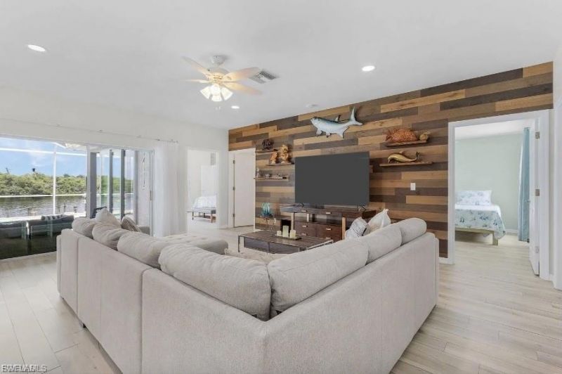 4885 E Riverside Dr , Fort Myers, FL 33905 Photo