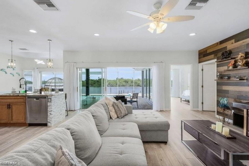 4885 E Riverside Dr , Fort Myers, FL 33905 Photo
