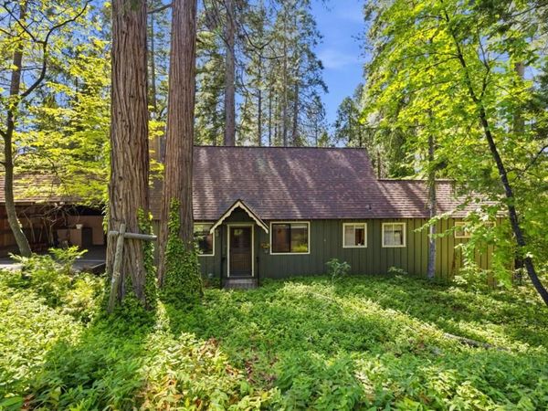 24748 Quartz Avenue, Long Barn, CA 95335