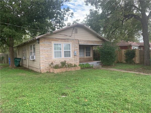 2305 Main ST , Bastrop, TX 78602
