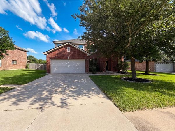 807 Yosemite TRL , Taylor, TX 76574