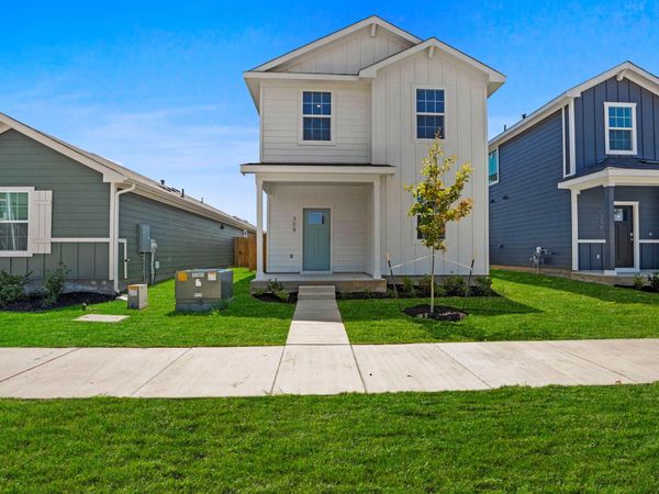 308 Santo Domingo RD , Bastrop, TX 78602