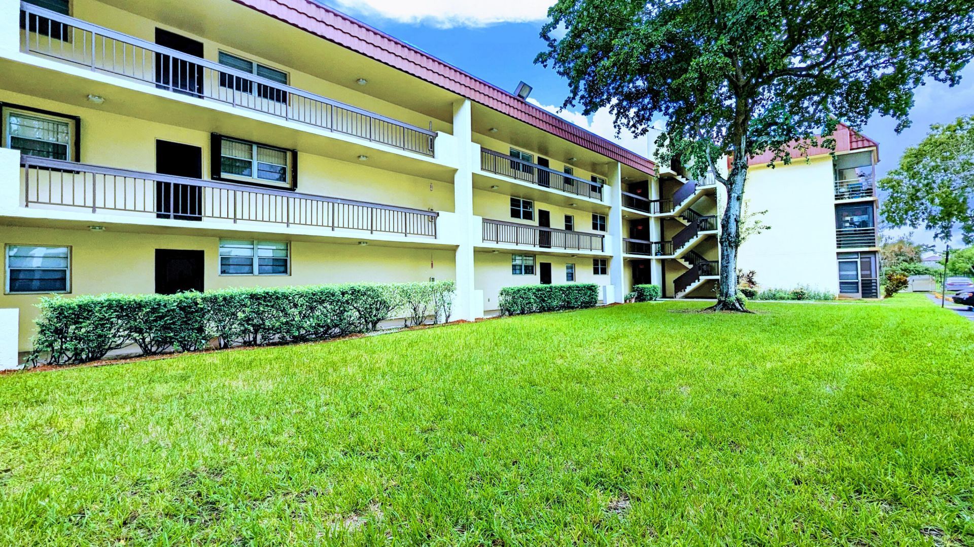 3253 Foxcroft Road, Unit 210, Miramar, FL 33025 Photo
