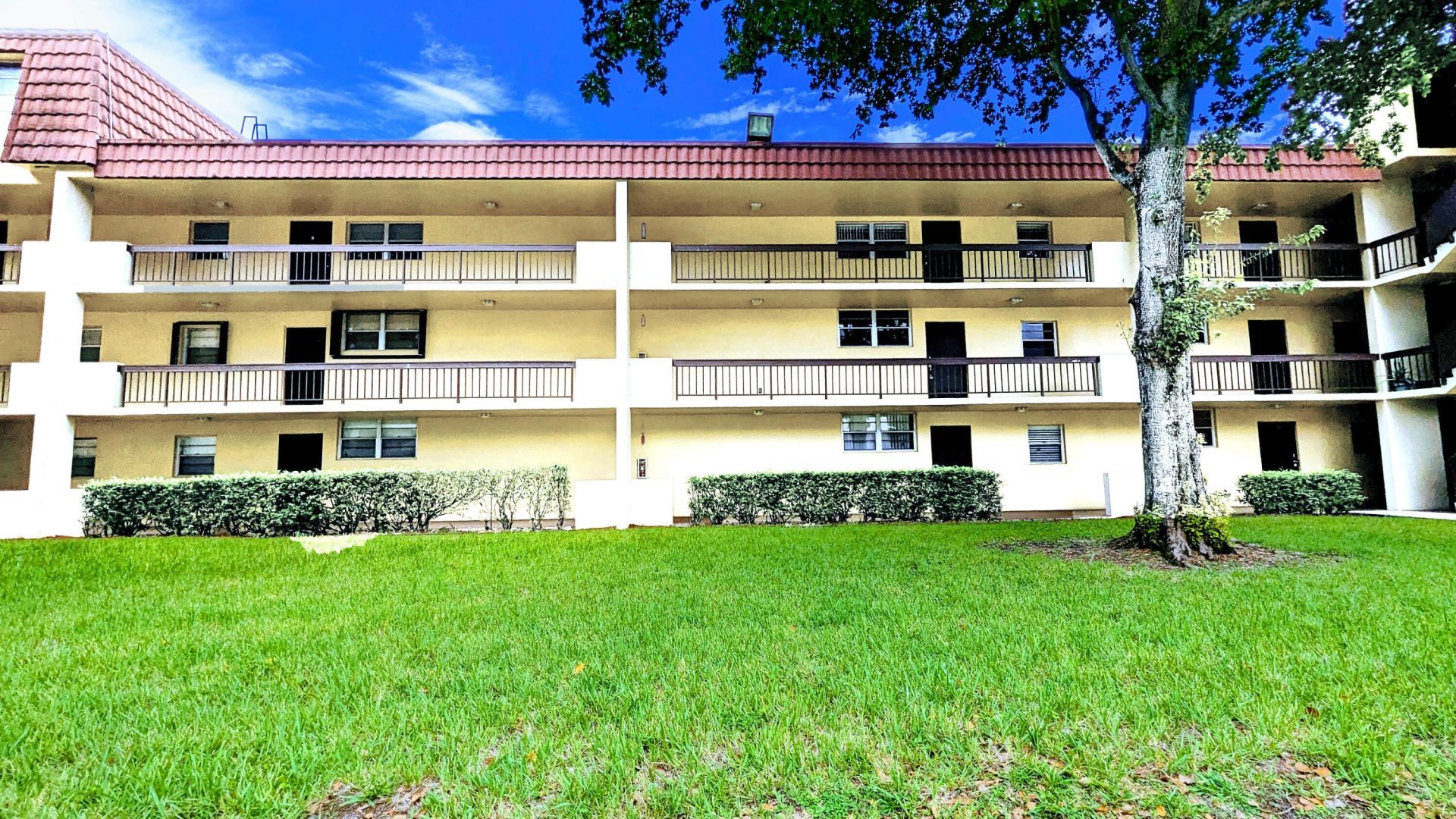 3253 Foxcroft Road, Unit 210, Miramar, FL 33025 Photo
