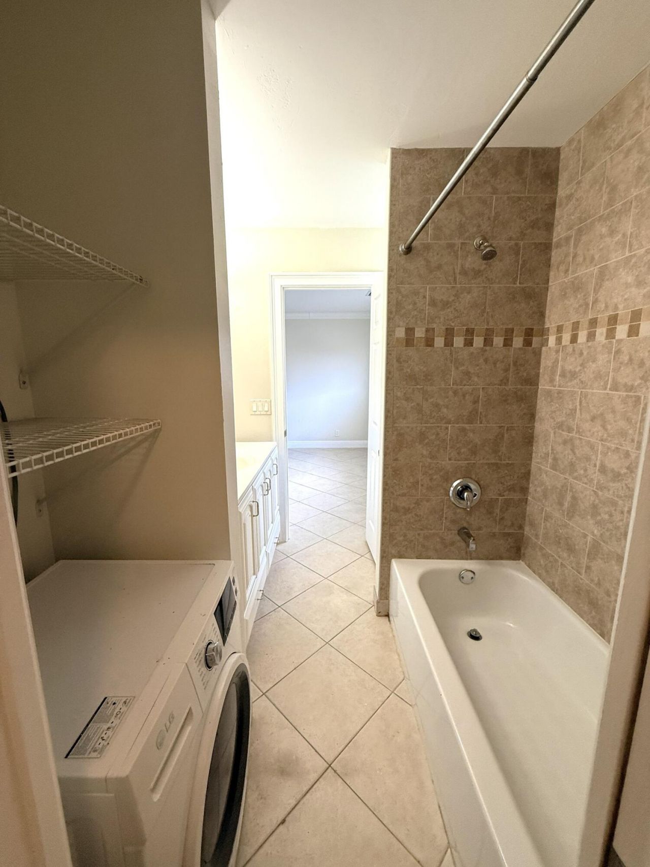 735 Hummingbird Way, Unit 202, North Palm Beach, FL 33408 Photo