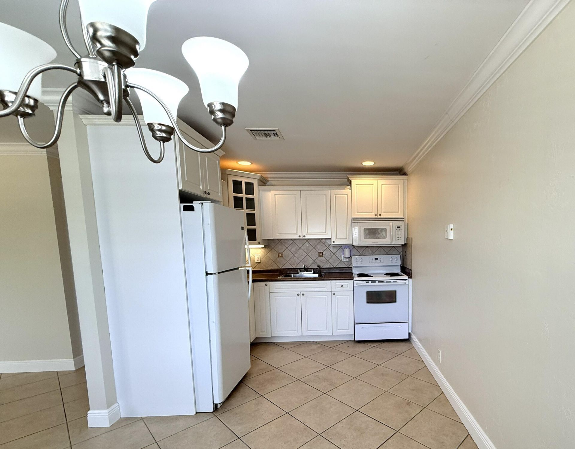 735 Hummingbird Way, Unit 202, North Palm Beach, FL 33408 Photo