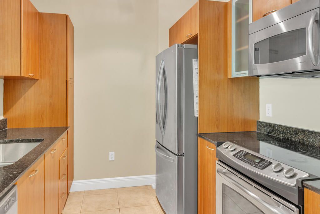700 E Boynton Beach Boulevard, Unit 407, Boynton Beach, FL 33435 Photo