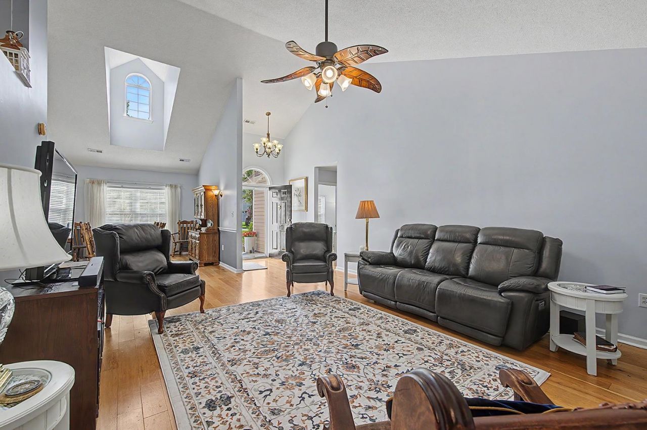 9619 Indigo Creek Blvd. Photo 19