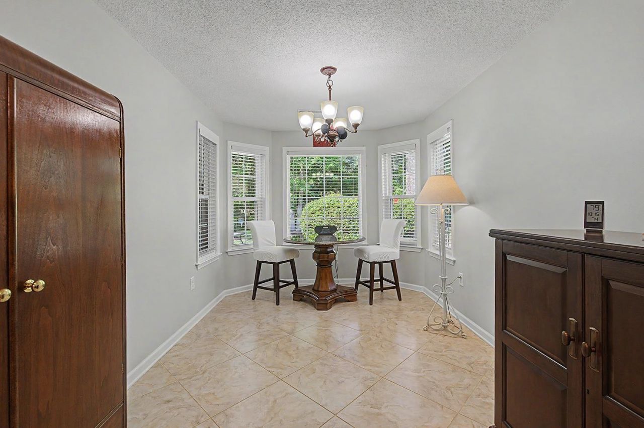 9619 Indigo Creek Blvd. Photo 32