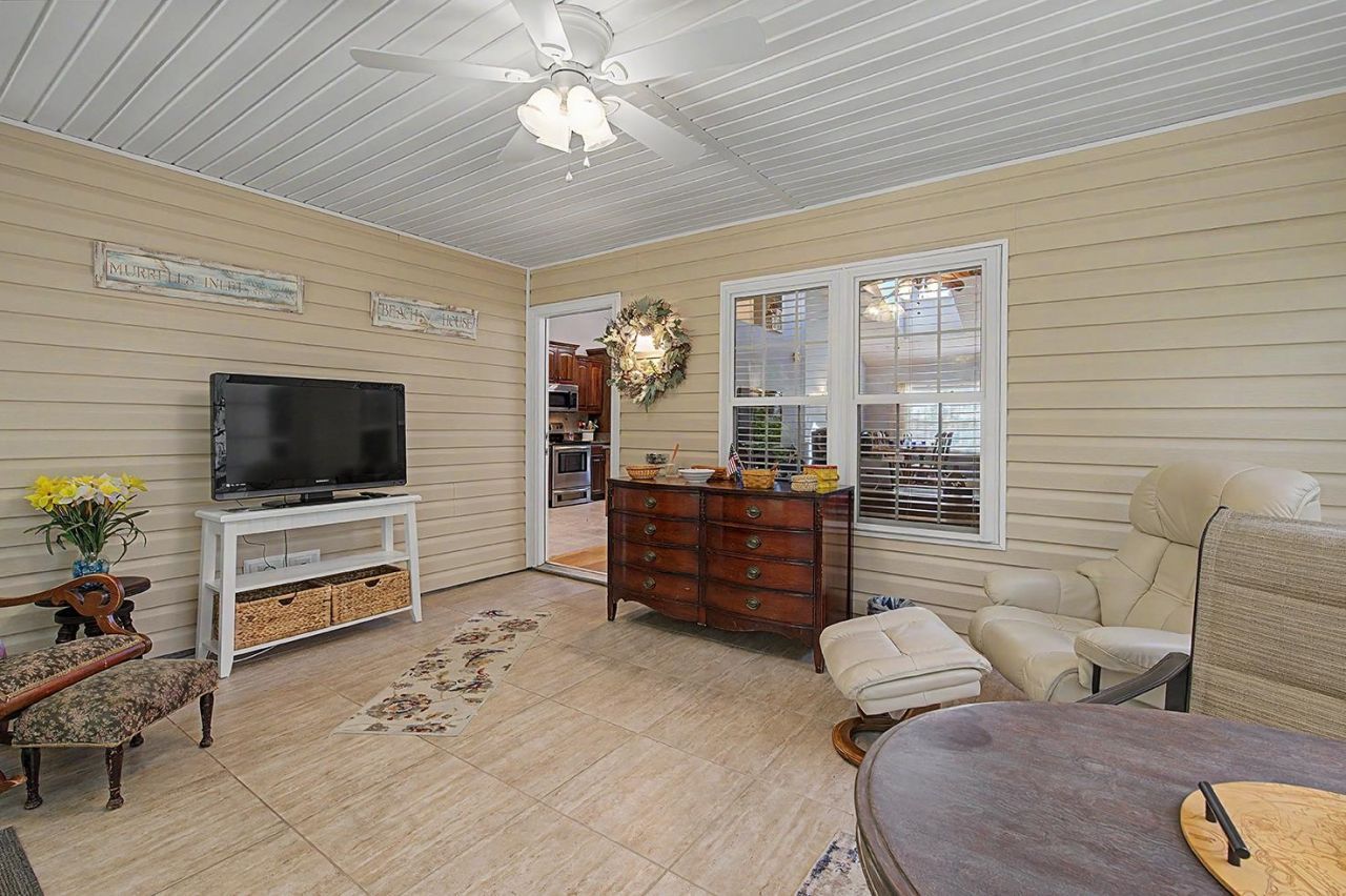 9619 Indigo Creek Blvd. Photo 35