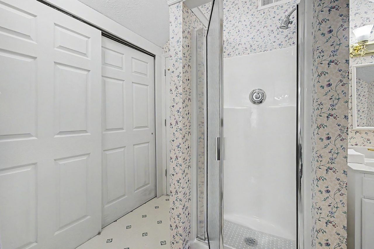 9619 Indigo Creek Blvd. Photo 51