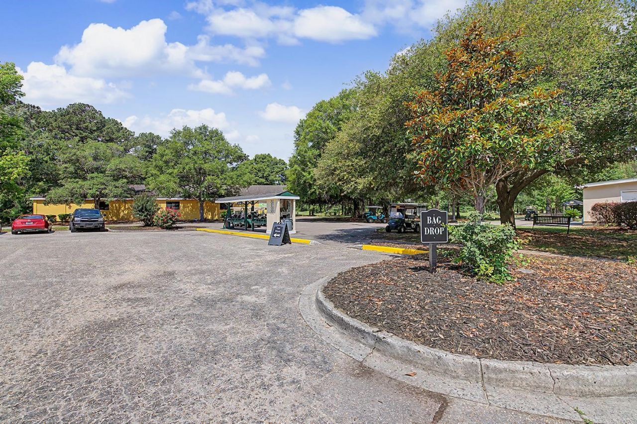 9619 Indigo Creek Blvd. Photo 56